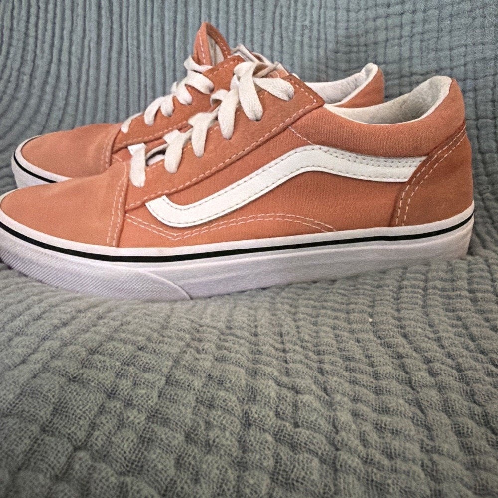 Vans Old Skool Juniors Size 5 Peach Orange Suede/Canvas Lace Up Skater Sneakers